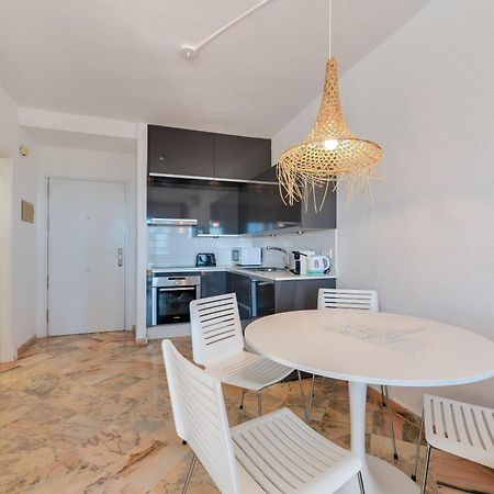 Front Line Beach Studio Apartment Marbella Ngoại thất bức ảnh
